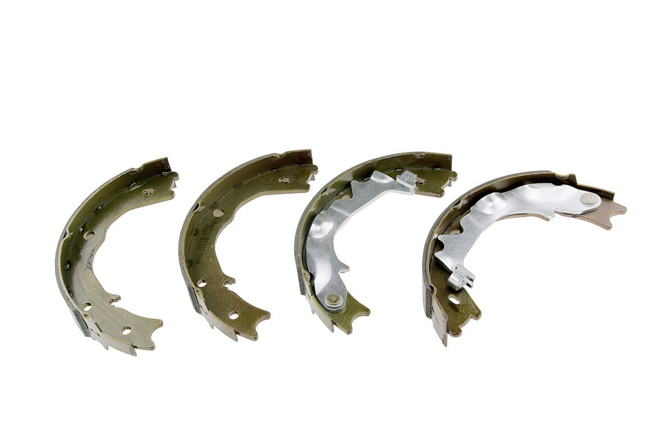 ALPHA BRAKES BREMSBACKENSATZ, FESTSTELLBREMSE passend für KIA CARNIVAL 01-
