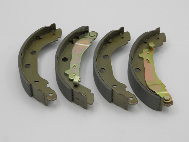 ALPHA BRAKES BREMSBACKENSATZ passend für NISSAN PRIMERA P11 96-, RENAULT KANGOO 97-