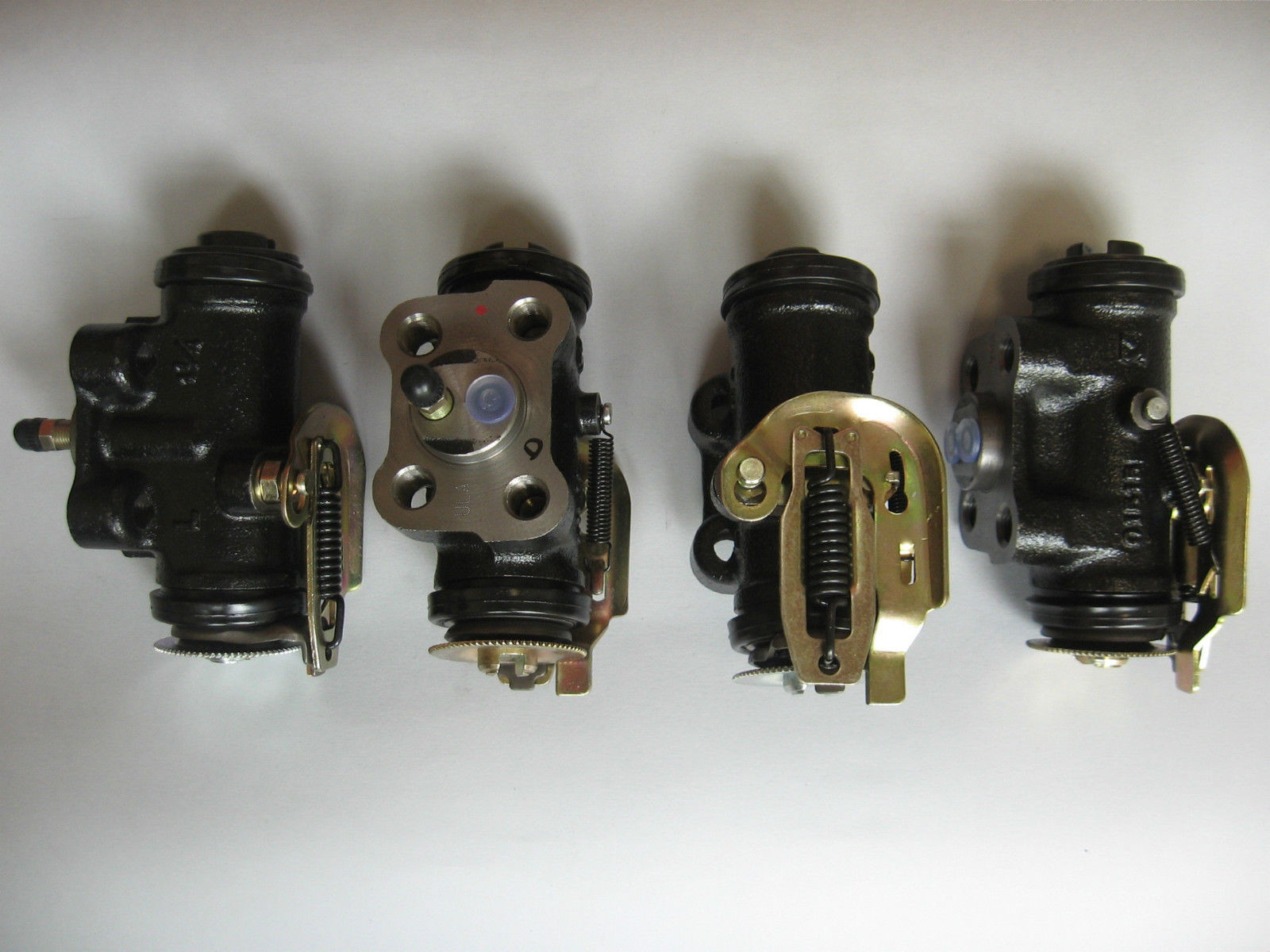 Radbremszylinder hinten links für Mitsubishi canter motor 4d34 (3,9td) oem: mk356639