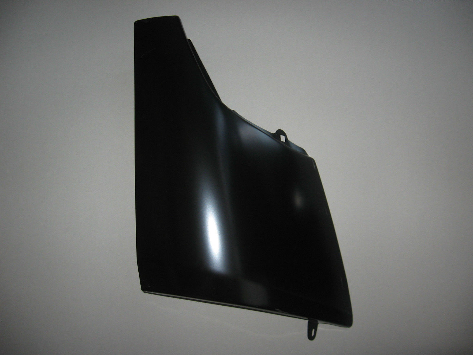 Windanweiser eckblende vorne links für Mitsubishi fuso canter oem: mk997197