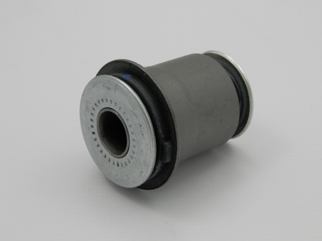 BUCHSE QUERLENKER passend für TOYOTA LAND CRUISER 120 02-, 4-RUNNER 02-, FJ CRUISER 06- /VORNE, VORNE QUERLENKER/