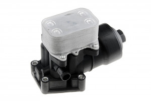 ÖLKÜHLER MIT FILTER passend für AUDI A1 2.0TDI 2011-,A3 1.6 2003-,A4 2.0TDI 2007-,A5 2.0TDI 2008-,SEAT ALHAMBRA 2.0TDI 2010-,SKODA SUPERB 2.0TDI 2008-,VW GOLF 1.6TDI 2009-