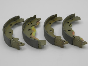 ALPHA BRAKES BREMSBACKENSATZ passend für SUZUKI SX4 06-, FIAT SEDICI 06-