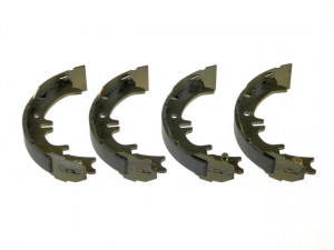 ALPHA BRAKES BREMSBACKENSATZ, FESTSTELLBREMSE passend für TOYOTA RAV-4 00-05, LEXUS IS200/300 -05, RX300/400H 03-08