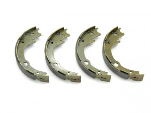 ALPHA BRAKES BREMSBACKENSATZ, FESTSTELLBREMSE passend für TOYOTA AVENSIS 03-, COROLLA VERSO 02-04
