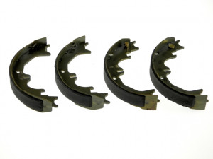 ALPHA BRAKES BREMSBACKENSATZ, FESTSTELLBREMSE passend für TOYOTA LANDCRUISER 90 96-, 120 02-, 150 10-