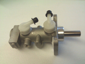 Hauptbremszylinder passend für Mitsubishi fuso canter fe_serie oem: mk429255