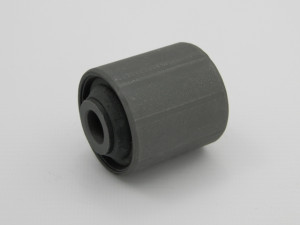 BUCHSE QUERLENKER passend für MITSUBISHI GALANT E55 92-96,EA 96-03, ECLIPSE 94-99 /VORNE, UNTERE GERADE/
