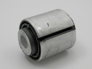 BUCHSE QUERLENKER passend für BMW X5 E53 99-06, 5 E60/61 02-, 6 E63/64 03-, 7 E65/66/67 01- /HINTEN, UNTEN/