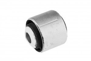 BUCHSE QUERLENKER passend für MERCEDES ML 164 04-11, GL-KLASA 164 06-12, R-KLASA 251 05-, E-KLASA 212 08-13 /HINTEN, QUER/