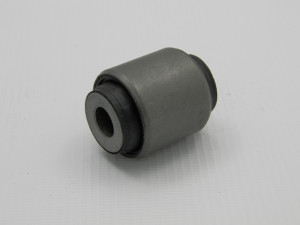 BUCHSE QUERLENKER passend für MITSUBISHI GALANT 92-03, GALANT USA 96-03 /OBERE HINTER/