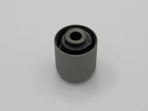 BUCHSE QUERLENKER passend für NISSAN TERRANO III R50 95-03, HYUNDAI TERRACAN 01- /HINTERE, ENTLANG/