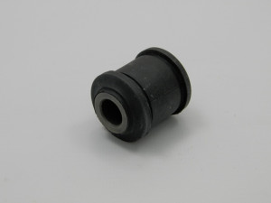 LAGER FÜR HINTERSTANGE passend für TOYOTA PASEO EL44/EL54 90-99, TOYOTA STARLET EP9/NP90 96-99, SUZUKI JIMNY SN413 98-, CADILLAC SRX 03-10 /HINTEN, QUER LINKS/