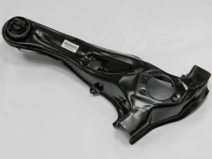 QUERLENKER HINTERACHSE passend für DODGE CALIBER 06-, JEEP COMPASS 07-, PATRIOT 07- /ENTLANG UNTEN RECHTS/